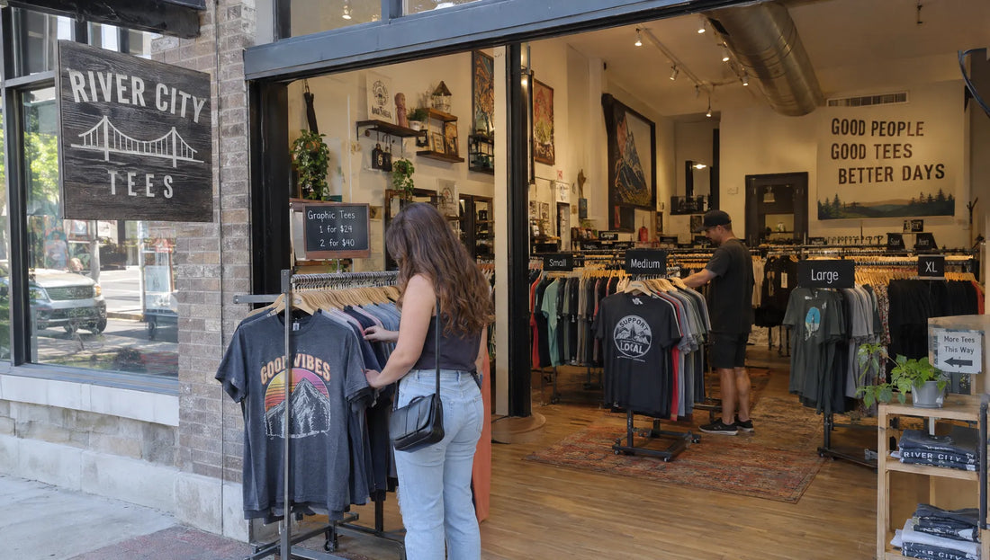 How to Choose a T Shirt Shop for Gifts and Everyday Wear
