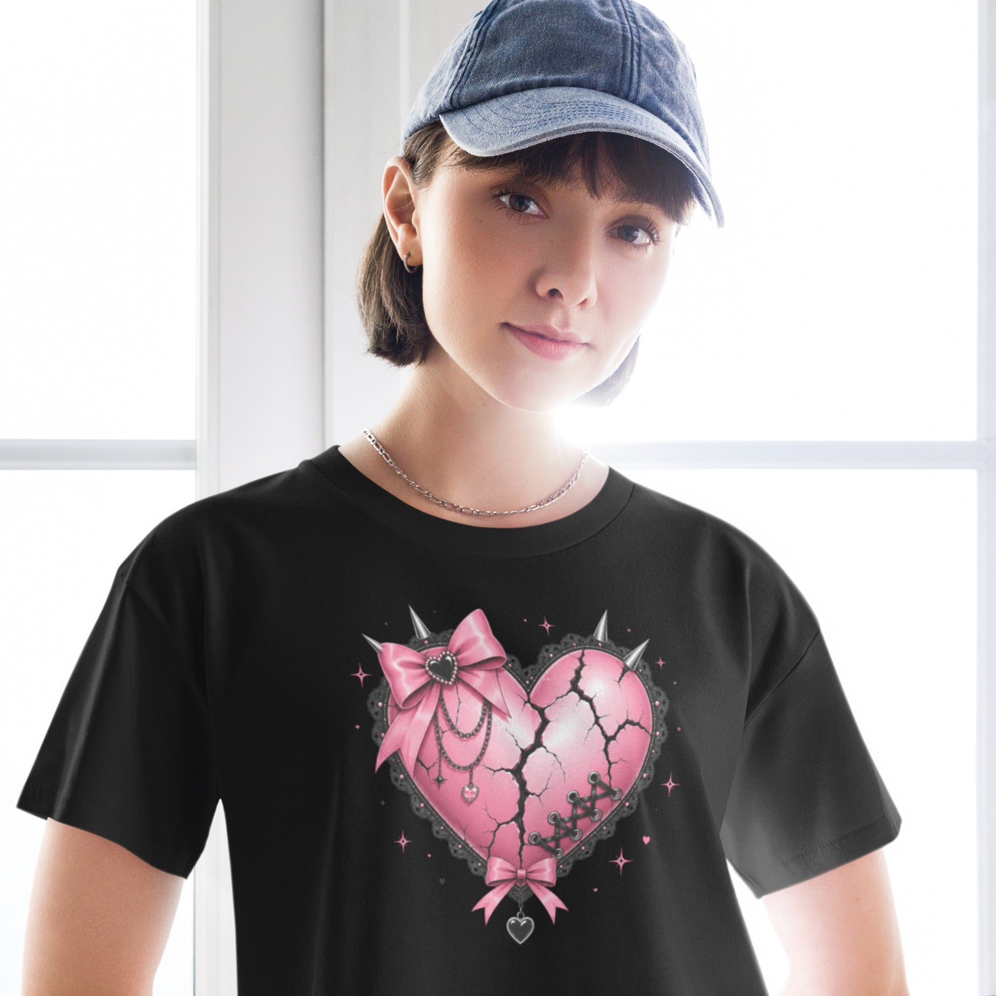 Cracked heart graphic crop top in soft combed cotton