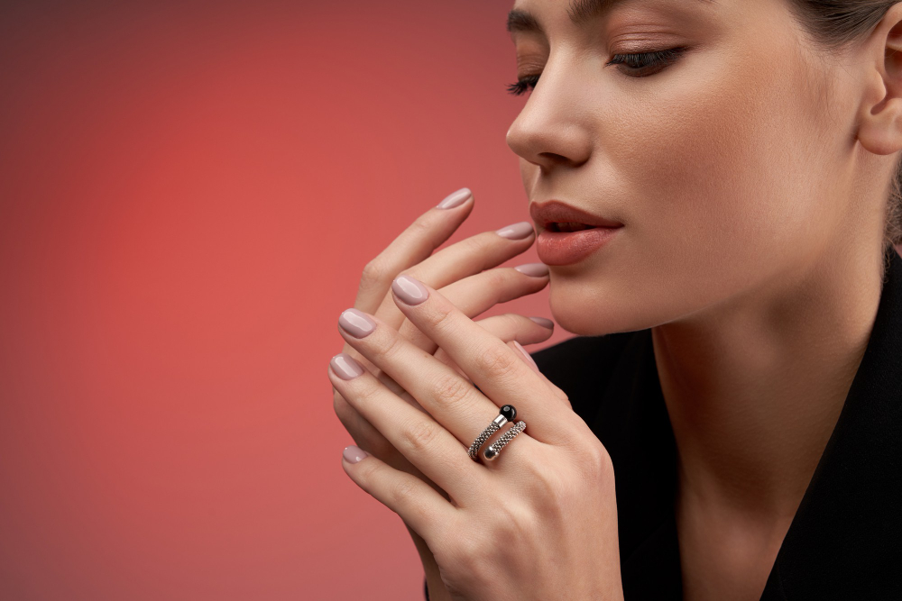 Get the perfect nails for your next movie date night!